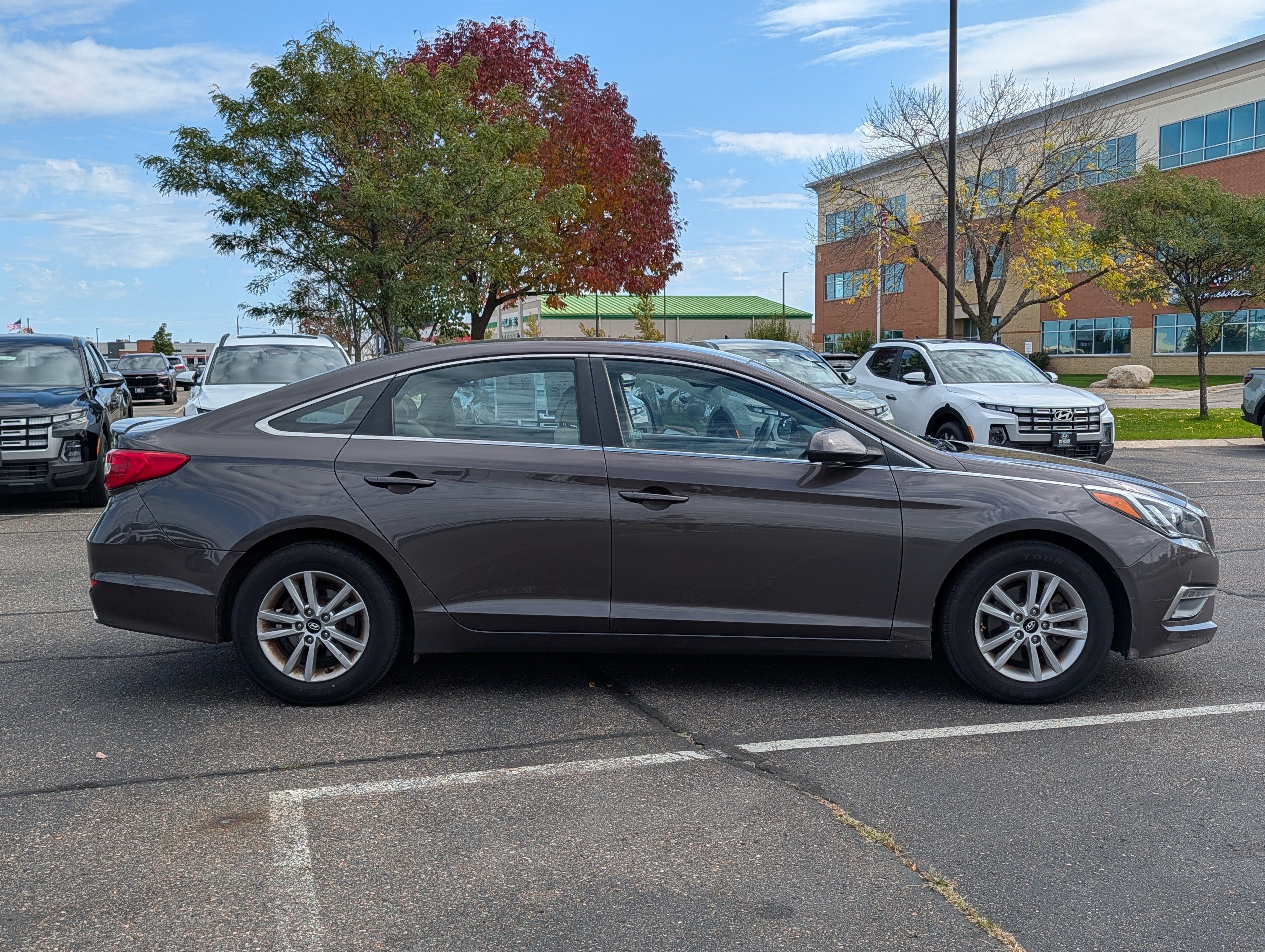 Used 2015 Hyundai Sonata SE FWD image 6