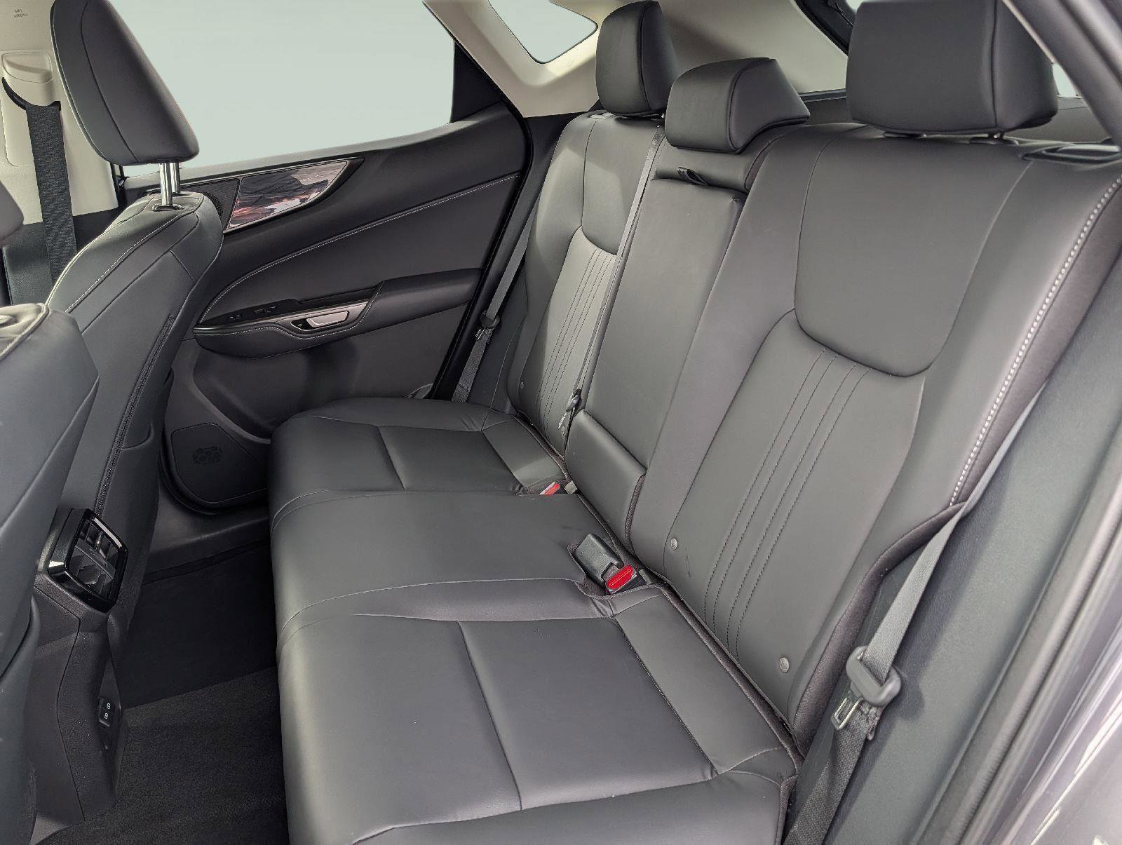 Used 2023 Lexus NX 350 AWD image 20