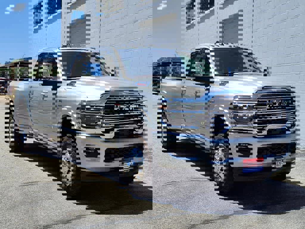 New 2026 RAM 3500 Longhorn image 2