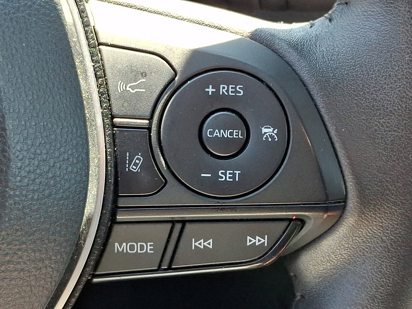 Used 2024 Toyota RAV4 Adventure image 21