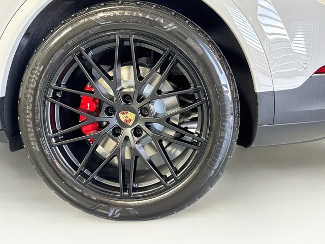 New 2026 Porsche Cayenne S AWD/4WD image 25