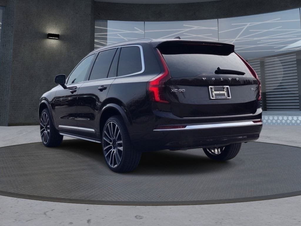 New 2026 Volvo XC90 B6 Plus w/ Protection Package Premier AWD/4WD image 3