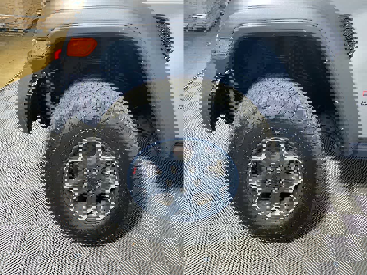 Used 2023 Jeep Wrangler Unlimited Rubicon image 16