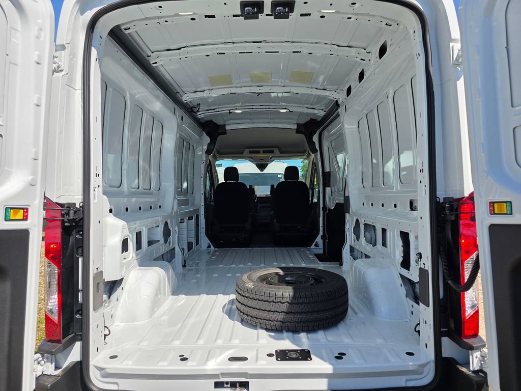 New 2026 Ford Transit 250 148 Medium Roof RWD image 21