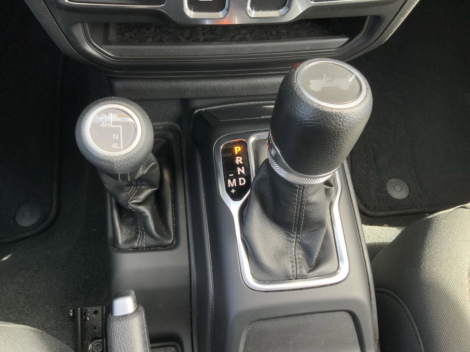 Used 2023 Jeep Wrangler Sport AWD/4WD image 43