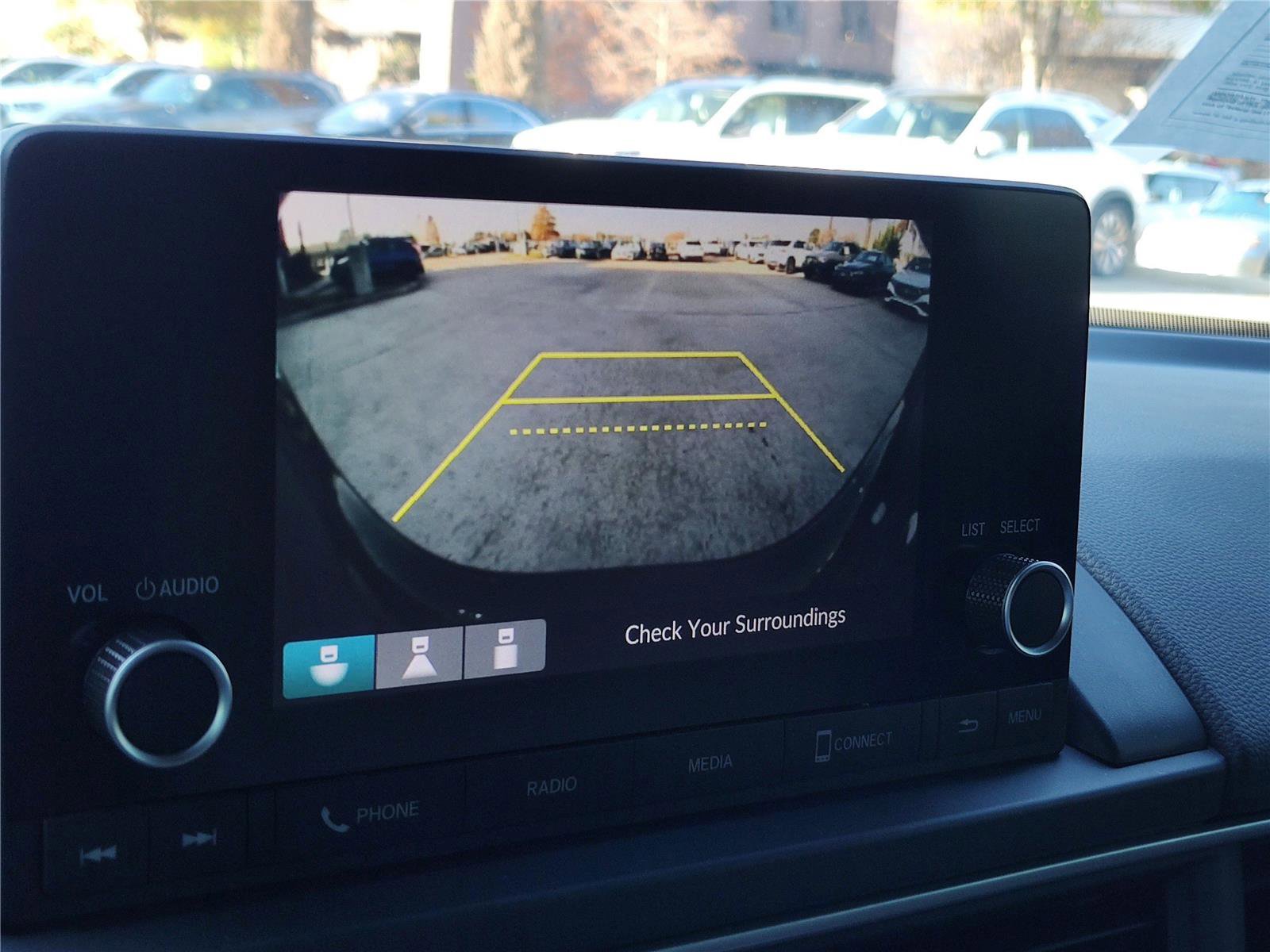 Used 2023 Honda Pilot LX image 26