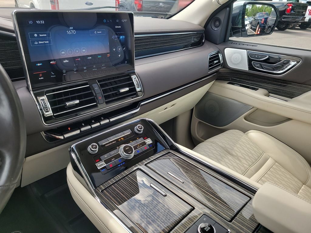 Certified 2023 Lincoln Navigator L Black Label AWD/4WD image 20