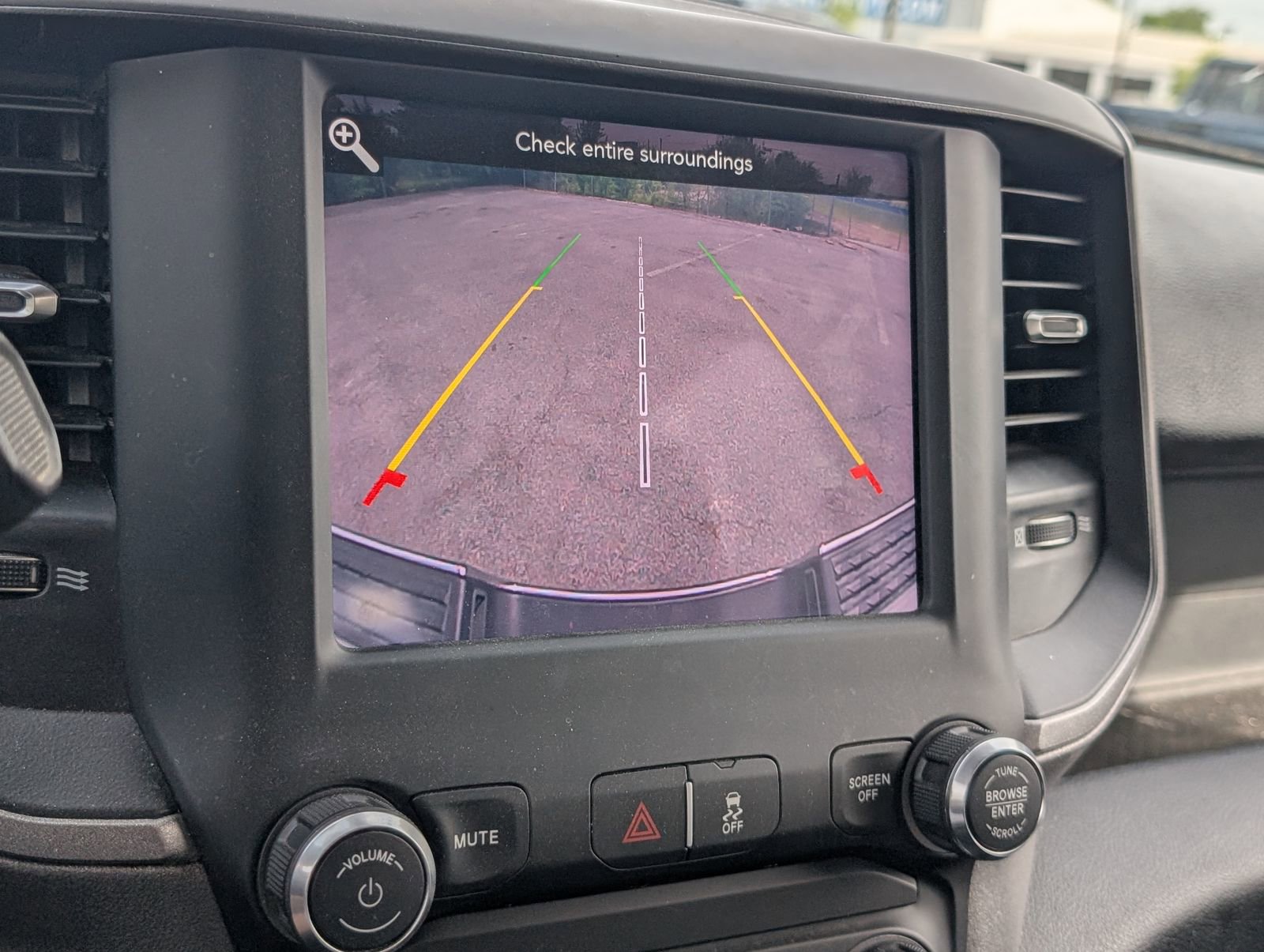 Used 2020 RAM 3500 Tradesman w/ Chrome Appearance Group image 11