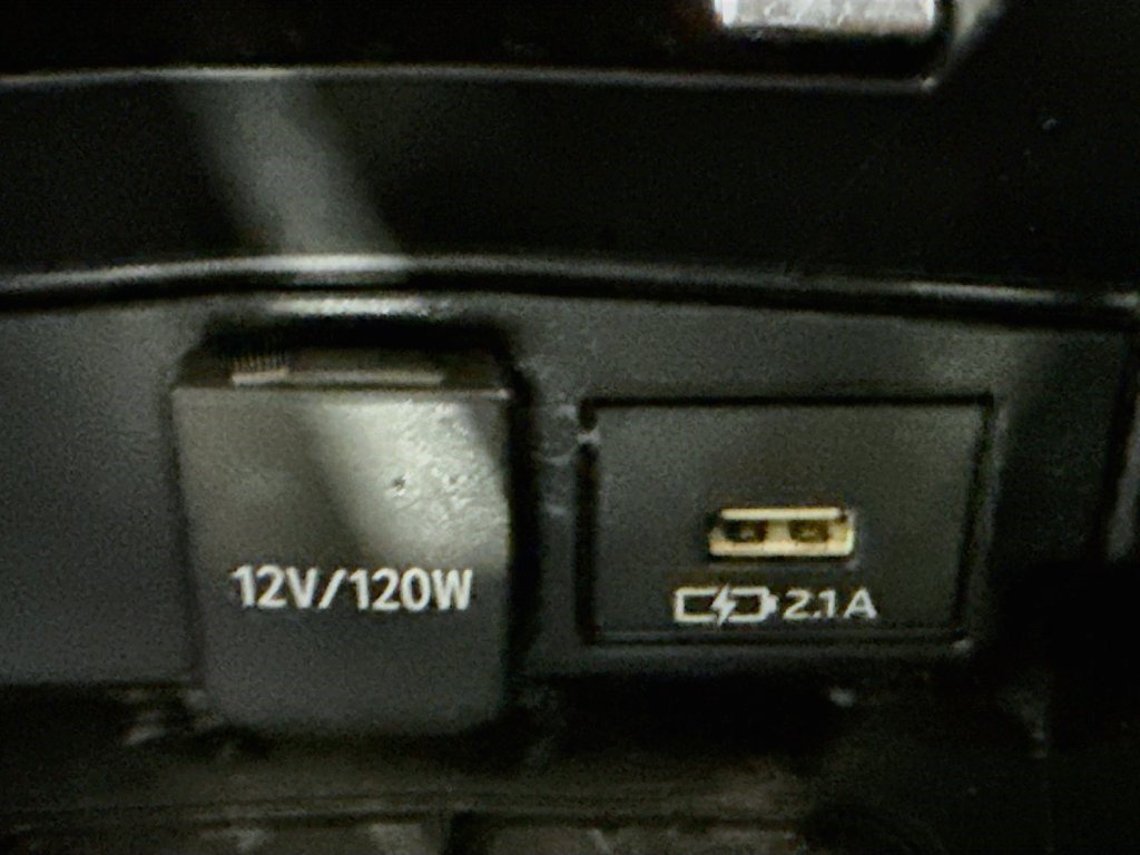Used 2021 Toyota Corolla LE w/ LE Convenience Package FWD image 40