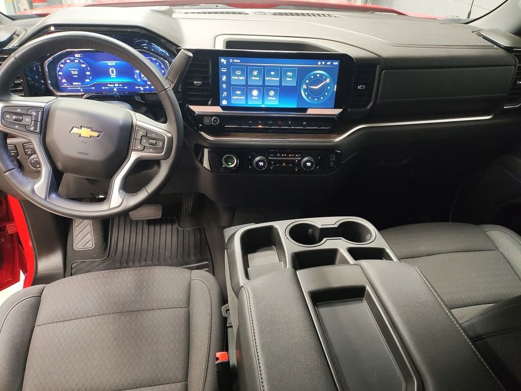 Used 2024 Chevrolet Silverado 1500 LT AWD/4WD image 30