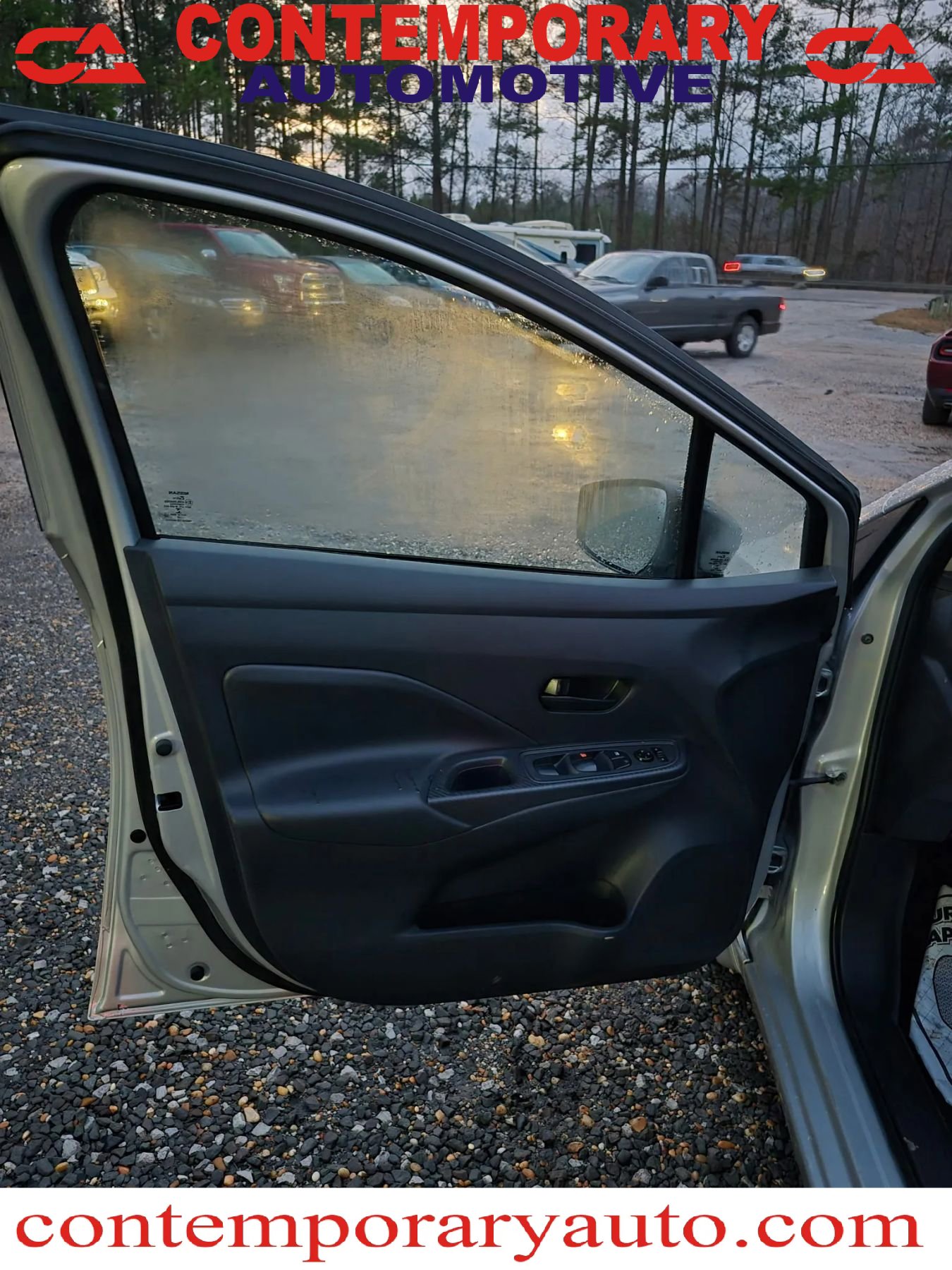 Used 2020 Nissan Versa S image 3