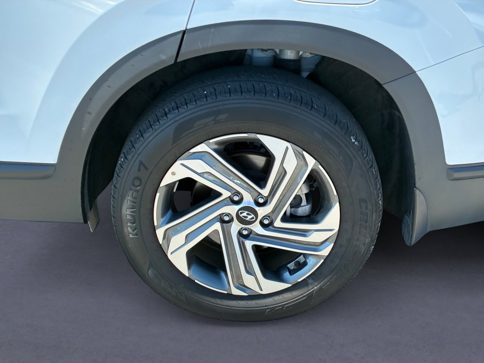Used 2023 Hyundai Santa Fe SE FWD image 5