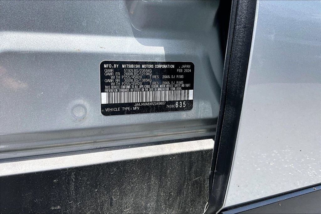 Used 2024 Mitsubishi Outlander SE AWD/4WD image 17