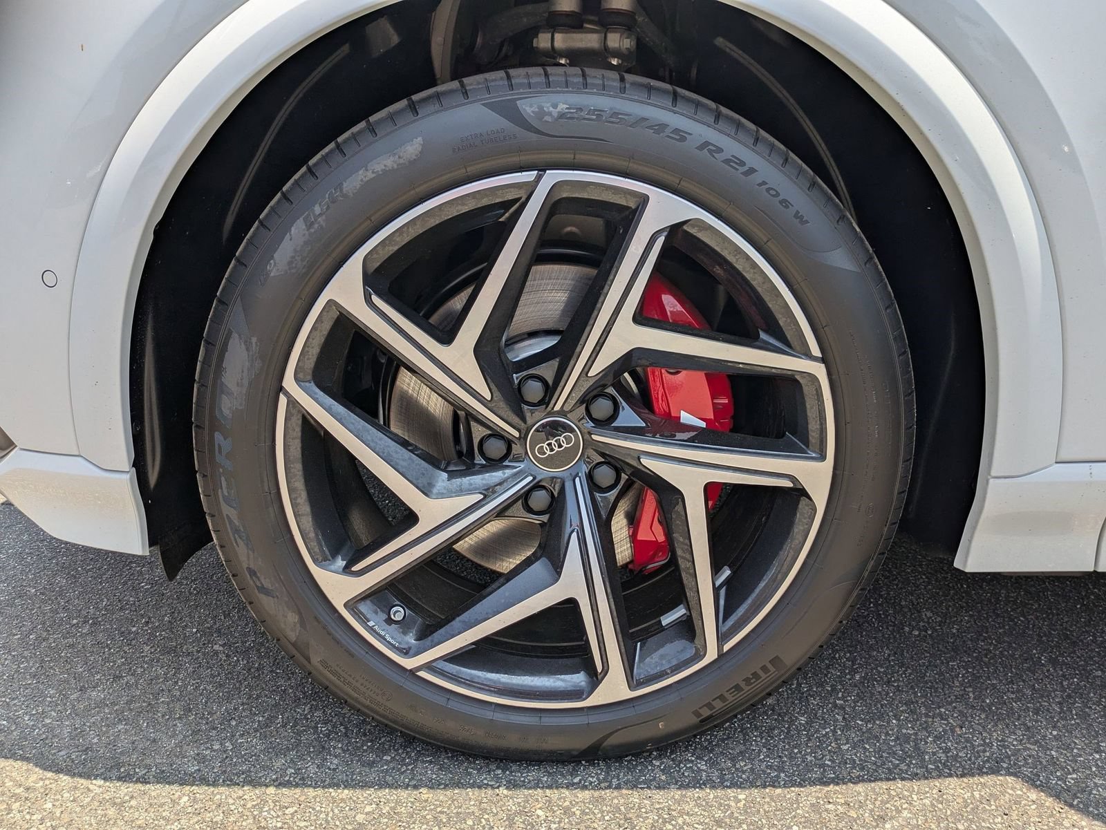 New 2027 Audi SQ6 e-tron Premium Plus AWD/4WD image 13