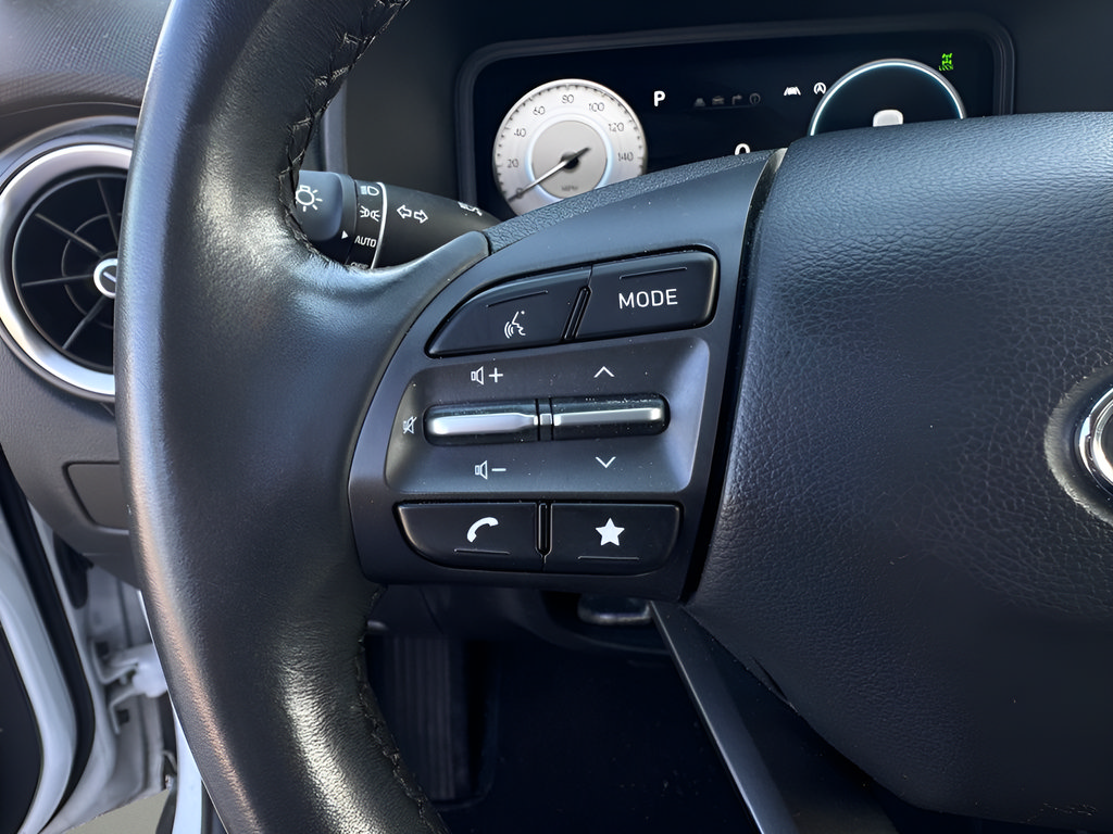 Used 2023 Hyundai Kona Limited AWD/4WD image 24
