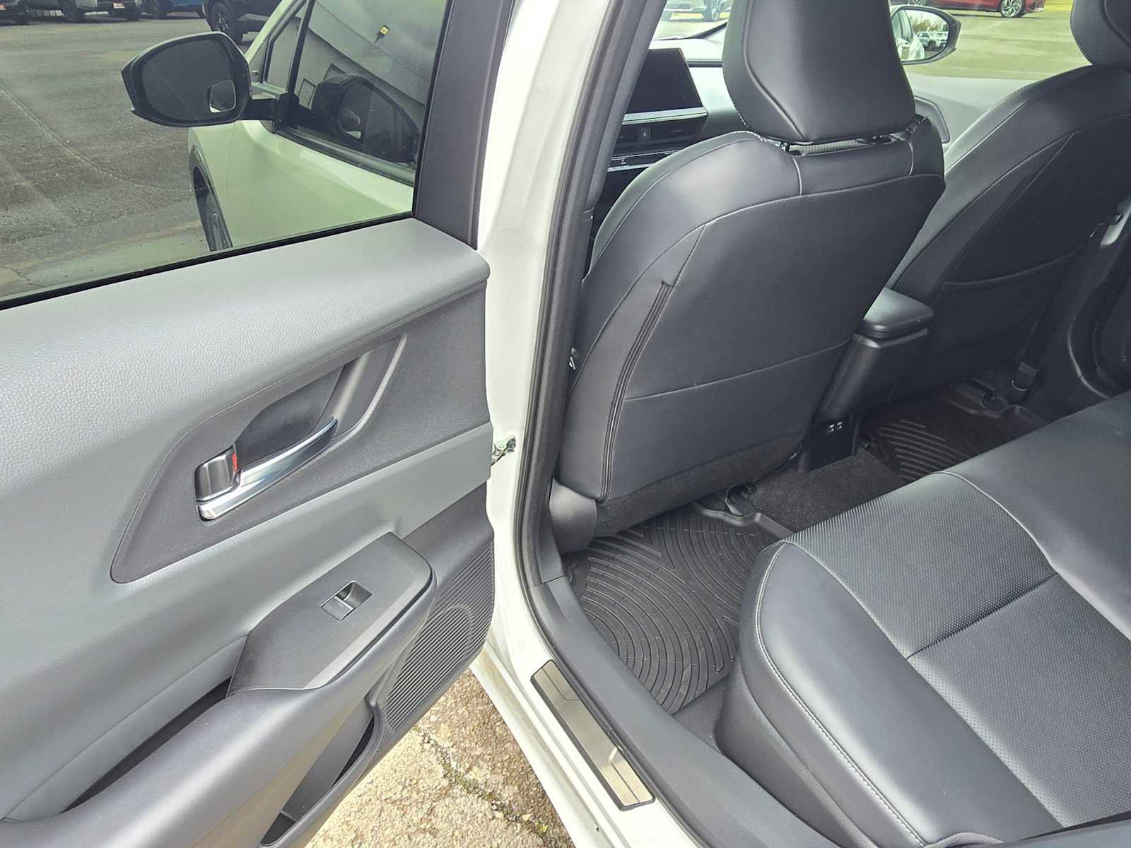 Used 2026 Toyota Prius XLE image 17