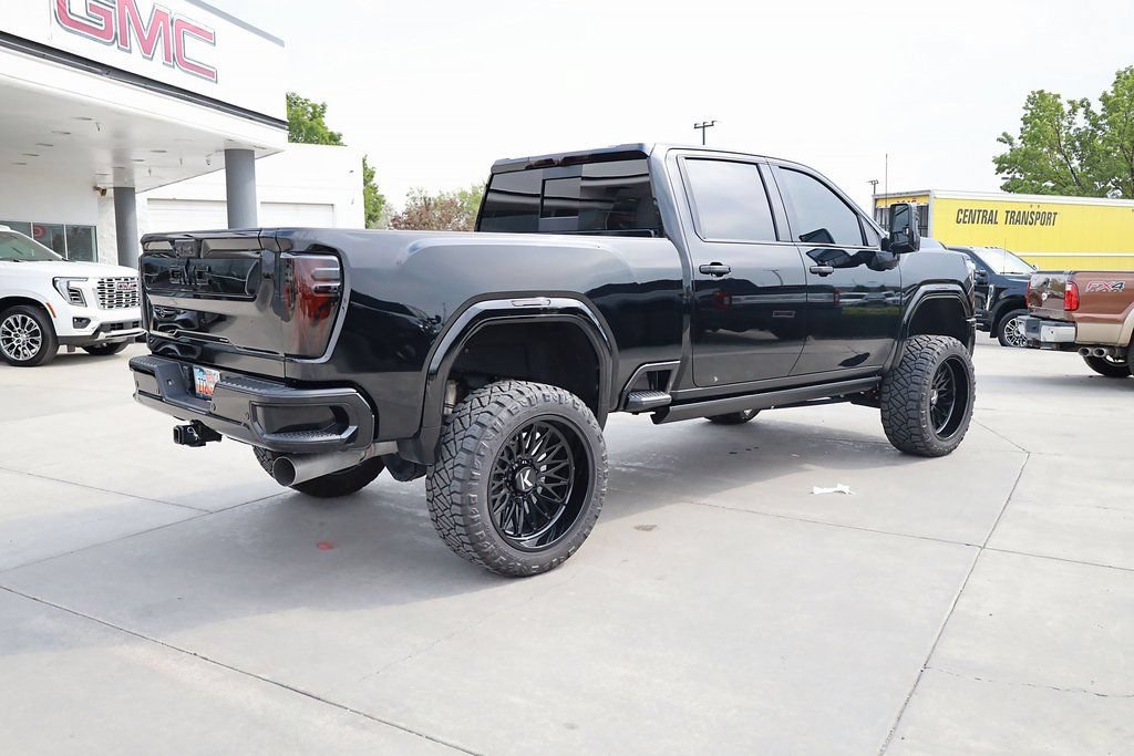 Used 2025 GMC Sierra 3500 AT4 w/ AT4 Premium Plus Package AWD/4WD image 6