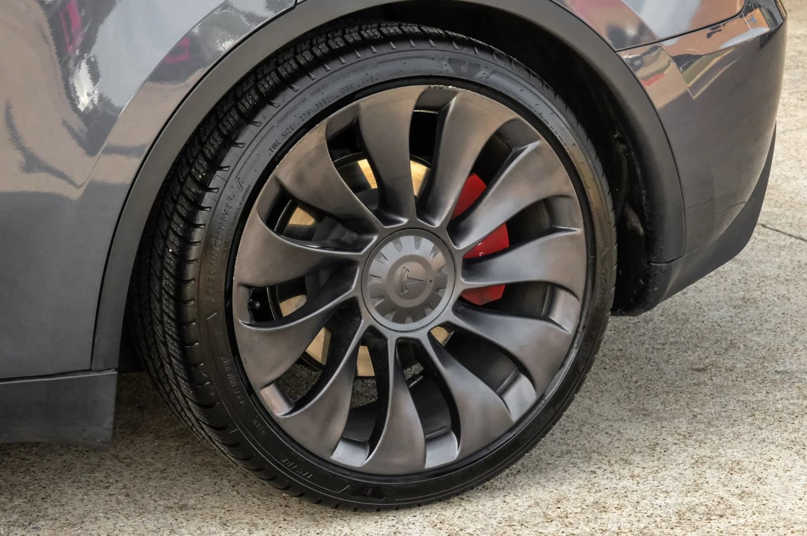 Used 2023 Tesla Model Y Long Range AWD/4WD image 55