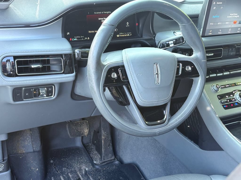 Used 2020 Lincoln Aviator Reserve w/ Elements Package Plus AWD/4WD image 6