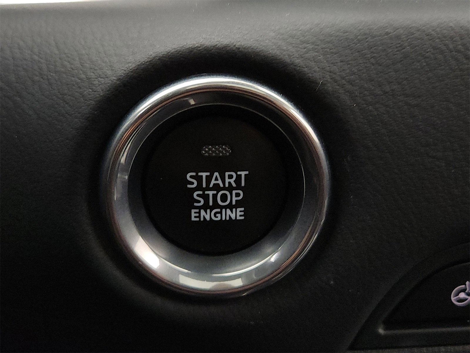 Certified 2025 MAZDA CX-5 Signature image 34