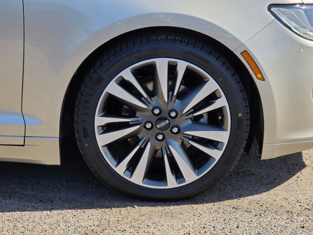 Used 2017 Lincoln MKZ Reserve image 6
