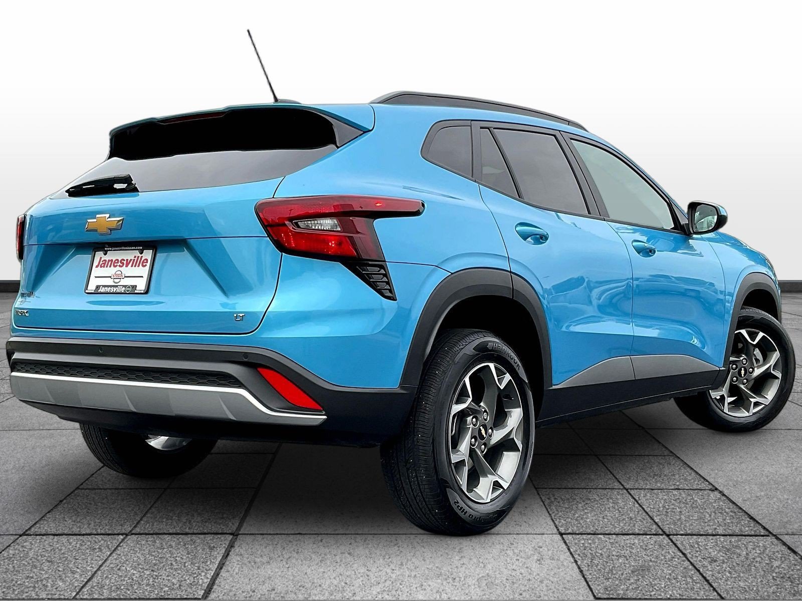 Used 2025 Chevrolet Trax LT w/ Driver Confidence Package FWD image 7
