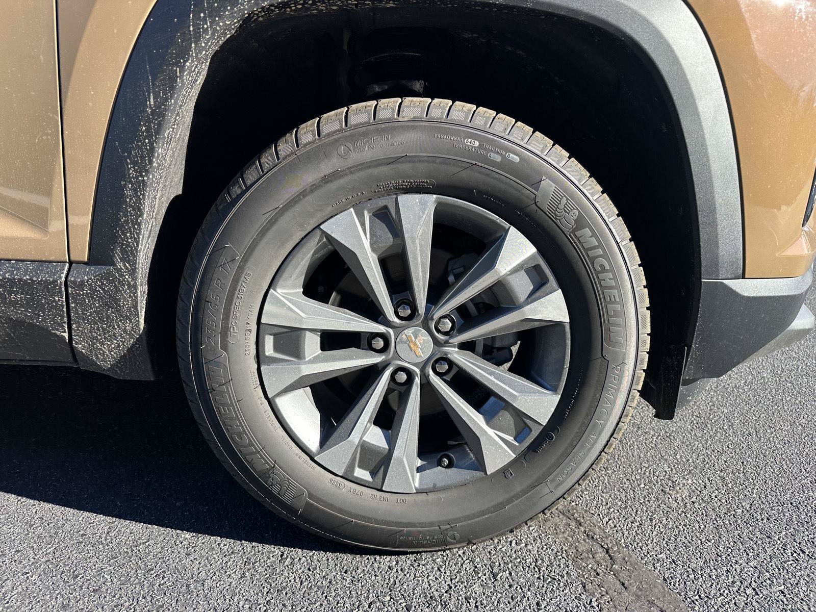 New 2027 Chevrolet Equinox LT w/ Convenience Package II AWD/4WD image 9