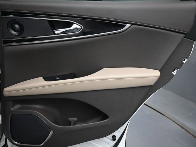 Used 2023 Lincoln Nautilus Reserve w/ Luxury Package image 29