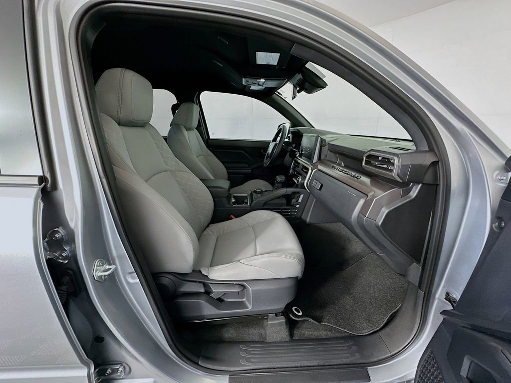 Certified 2025 Toyota Tacoma SR5 image 26