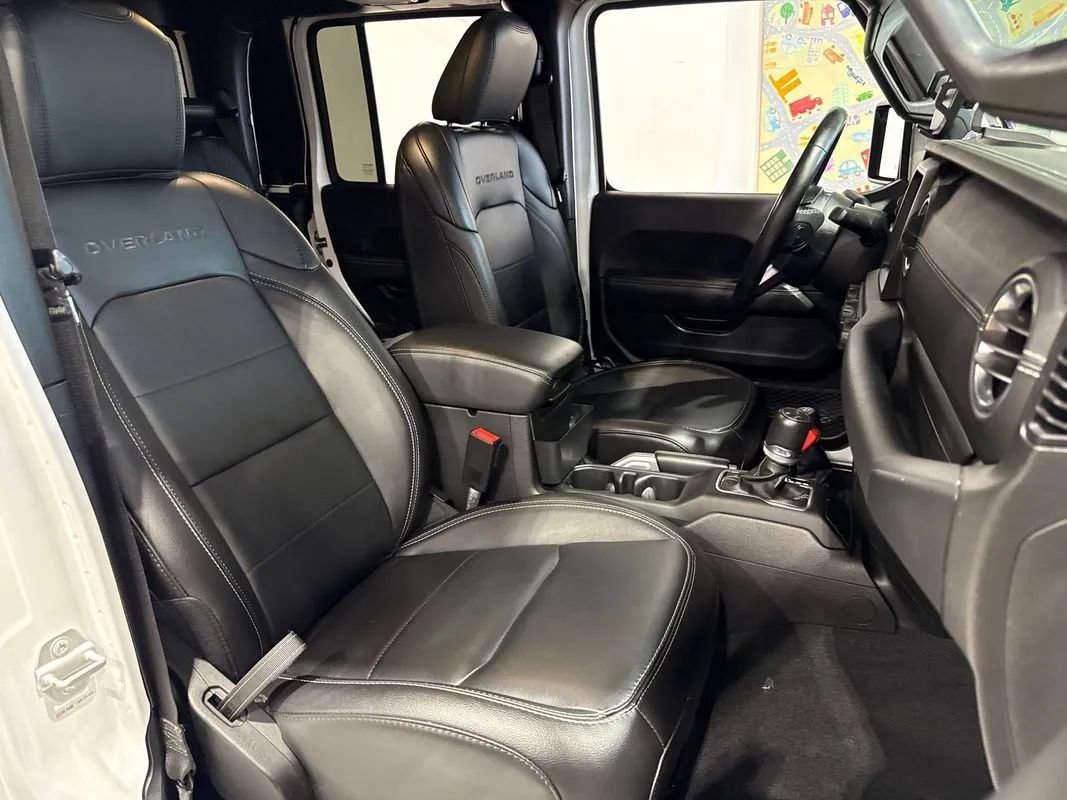 Used 2021 Jeep Gladiator Overland w/ Popular Equipment Package AWD/4WD image 28