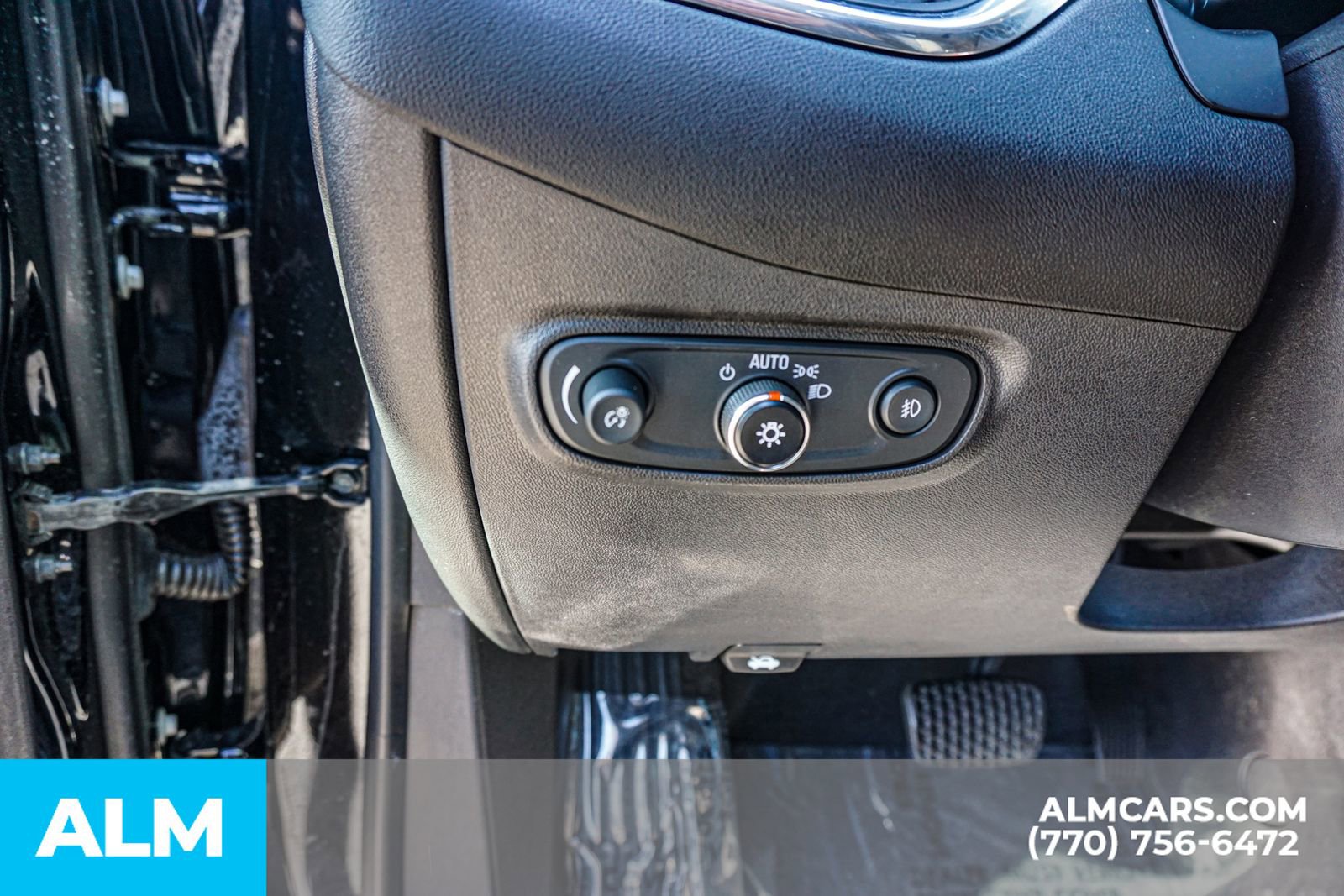 Used 2021 Chevrolet Equinox LT FWD image 36