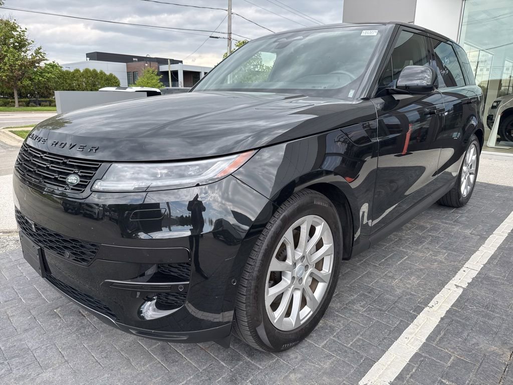 Used 2025 Land Rover Range Rover Sport SE AWD/4WD image 1