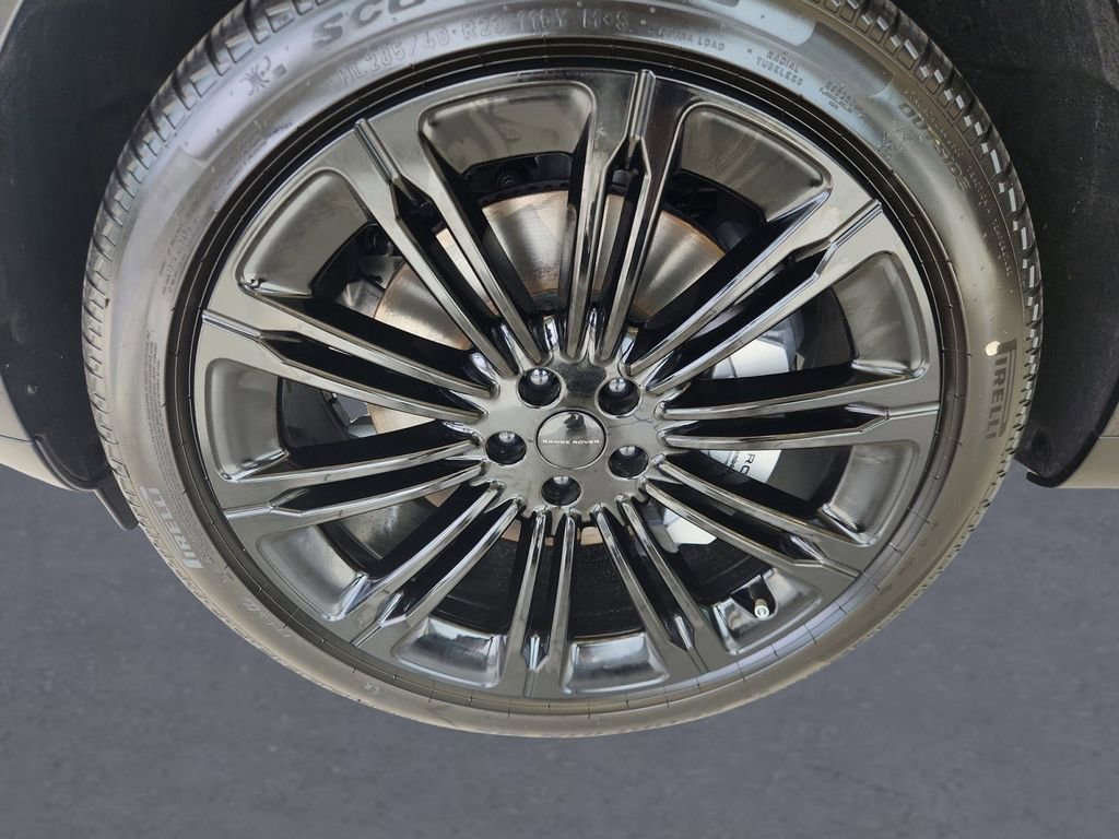 New 2026 Land Rover Range Rover SE AWD/4WD image 8