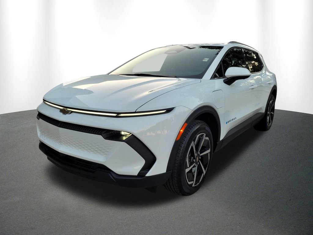 New 2026 Chevrolet Equinox EV LT FWD image 2