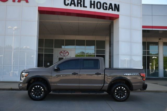 Used 2021 Nissan Titan PRO-4X w/ Pro-4x Convenience Package image 2