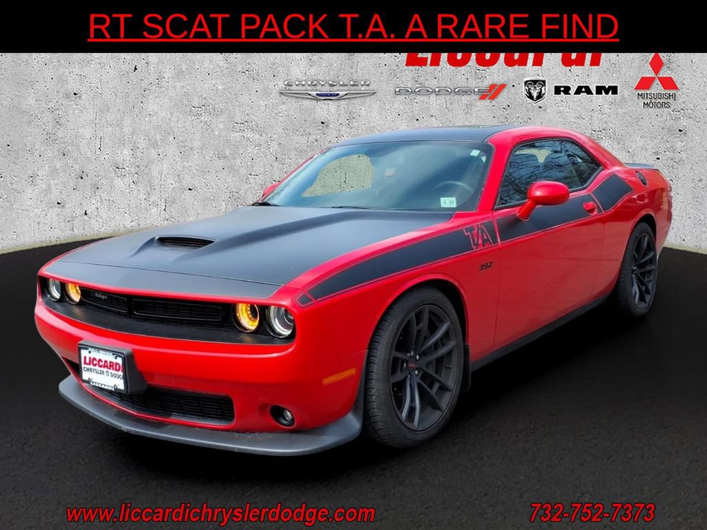 Used 2022 Dodge Challenger R/T Scat Pack w/ T/A Package RWD image 3