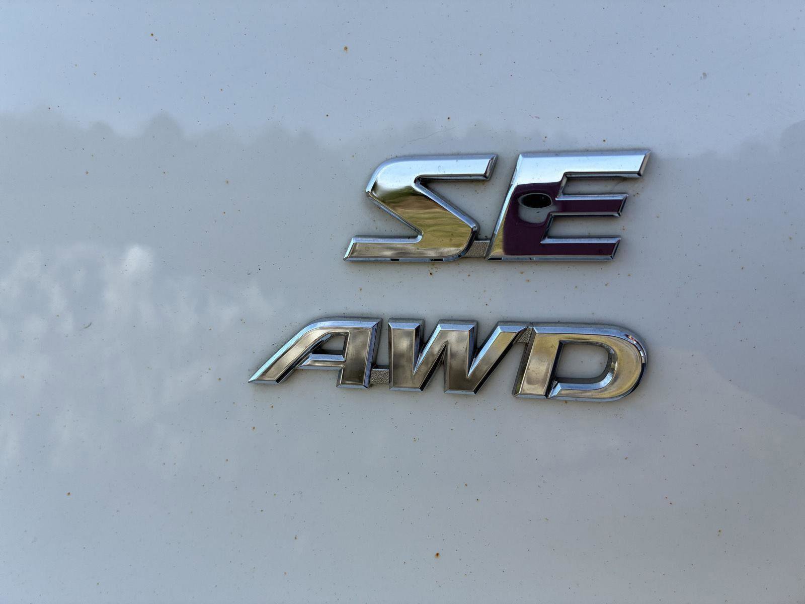 Used 2018 Toyota RAV4 SE w/ Power Extra Value Package AWD/4WD image 42