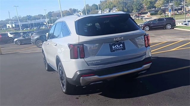 New 2026 Kia Sorento S image 9