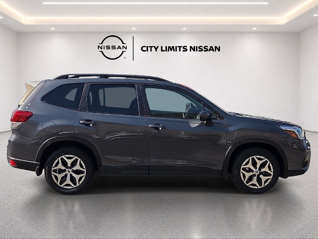 Used 2021 Subaru Forester Premium w/ Popular Package #1 AWD/4WD image 4