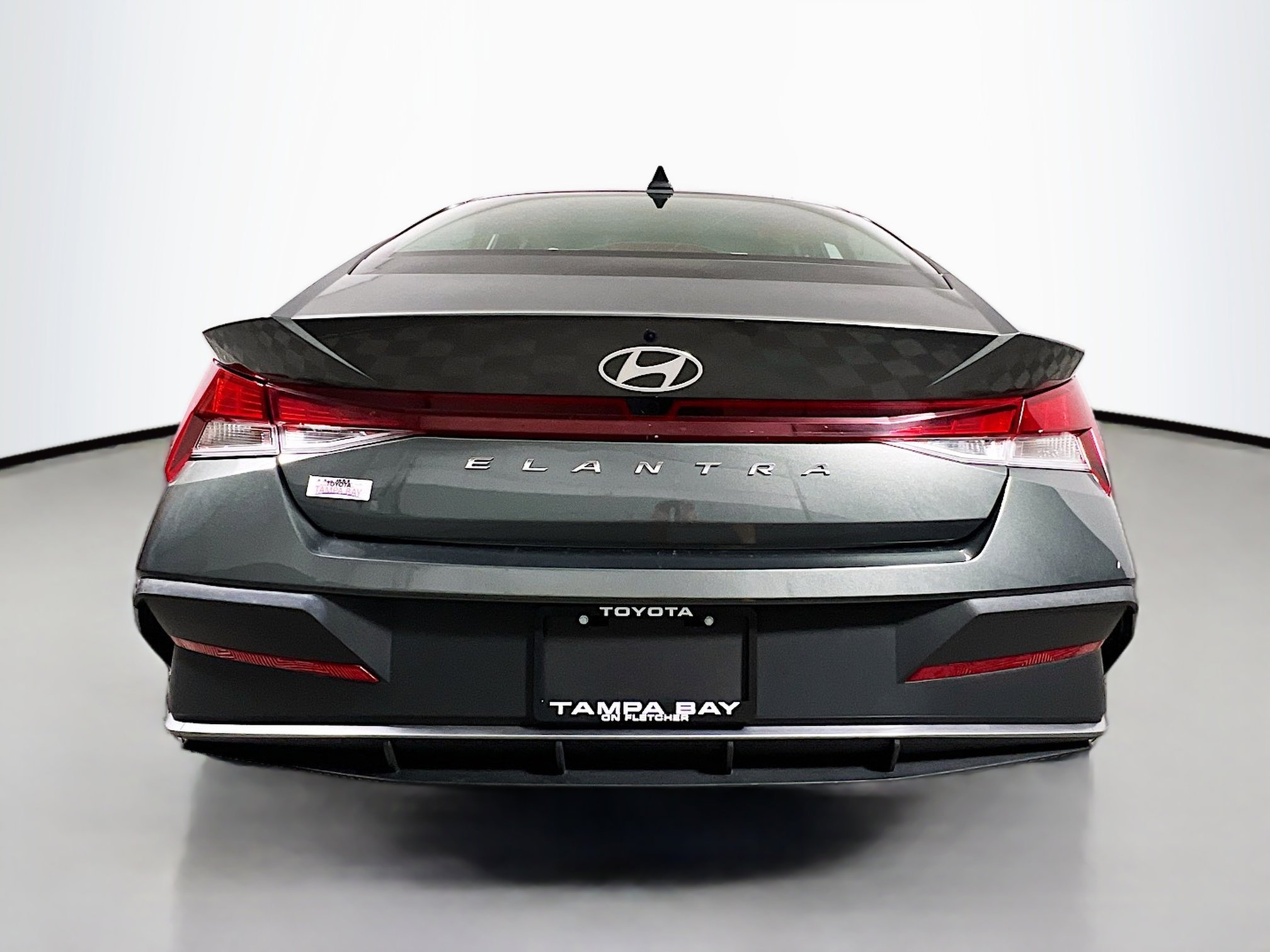 Used 2024 Hyundai Elantra SEL image 6