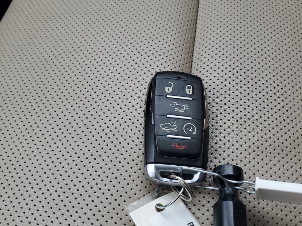 Used 2019 RAM 1500 Limited w/ Advanced Safety Group image 28