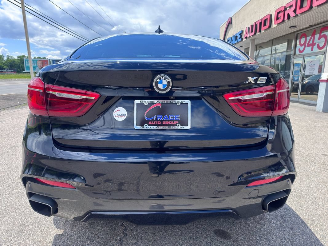 Used 2019 BMW X6 xDrive50i w/ M Sport Package AWD/4WD image 44