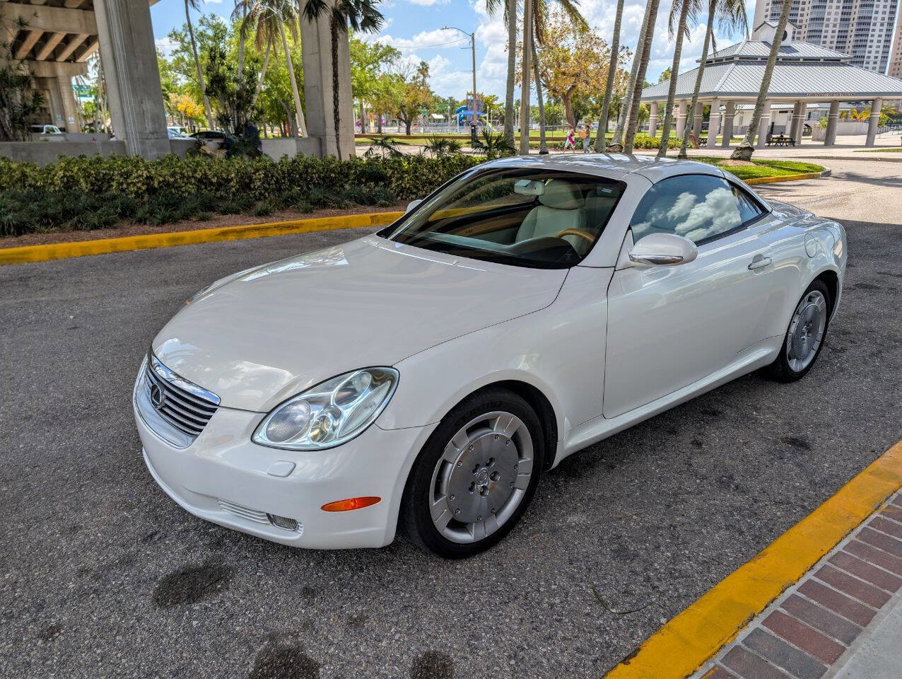 Used 2005 Lexus SC 430 Convertible image 11