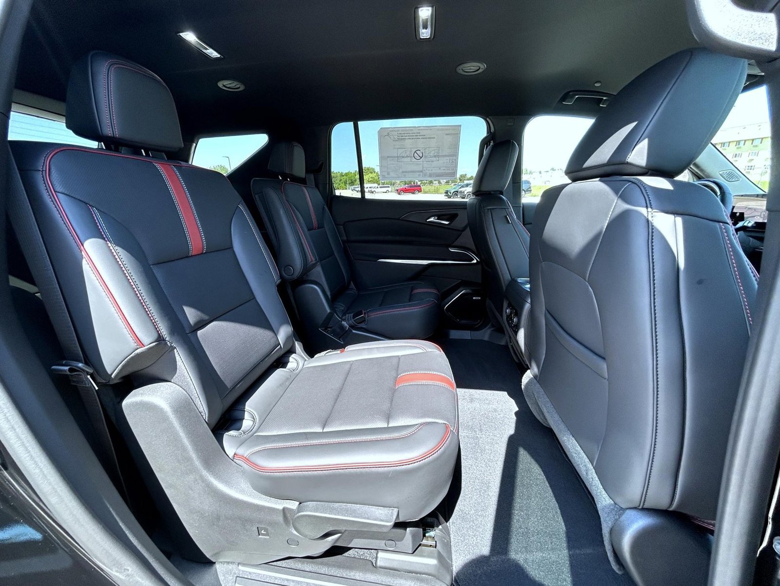 New 2027 Chevrolet Traverse RS AWD/4WD image 19