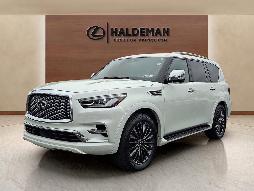 Used 2024 INFINITI QX80 Sensory w/ Cargo Package image 3