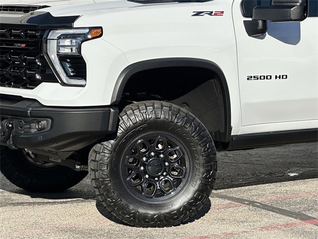 Certified 2025 Chevrolet Silverado 2500 ZR2 w/ ZR2 Bison Edition image 8