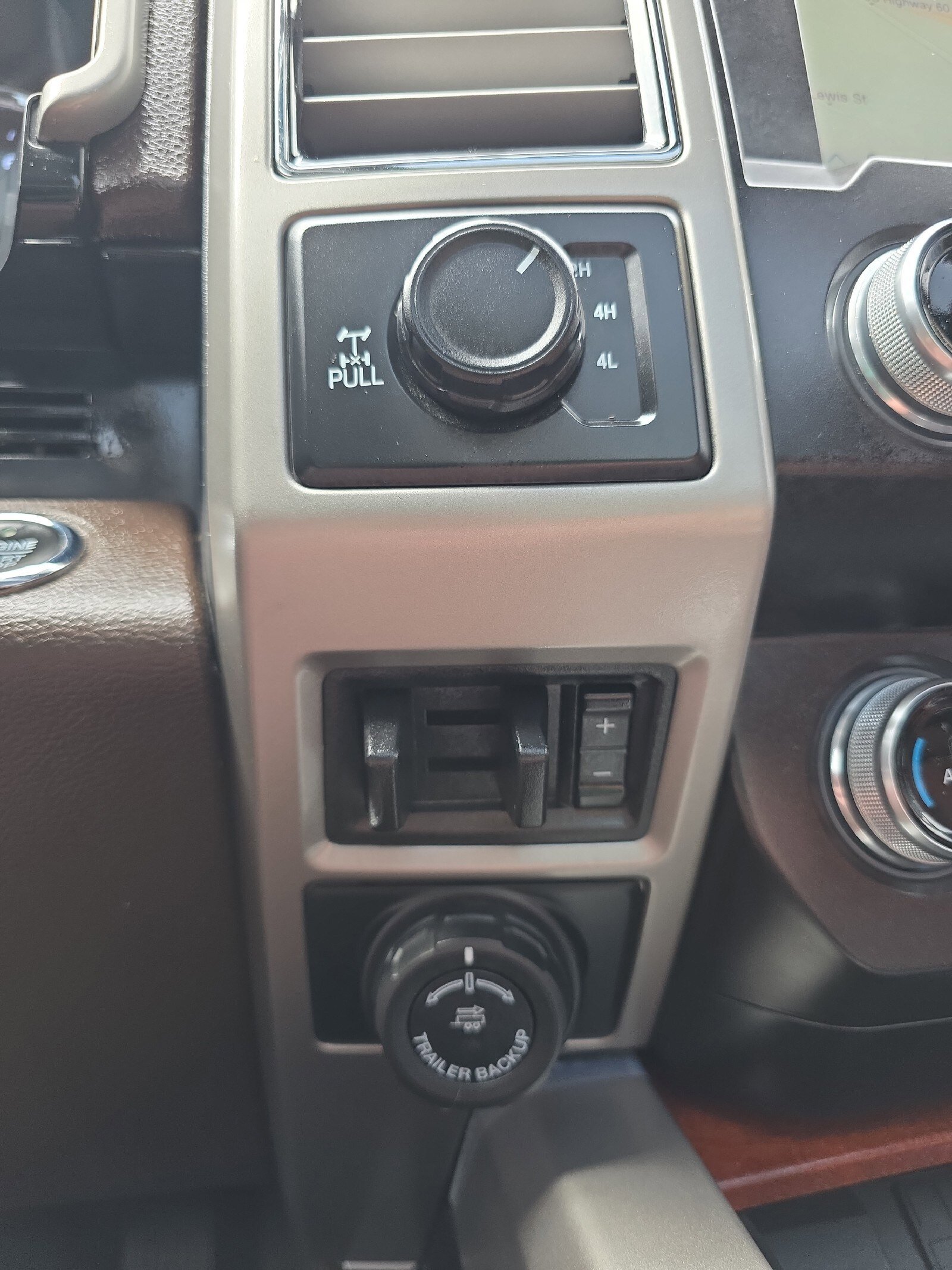 Used 2020 Ford F250 King Ranch w/ FX4 Off-Road Package AWD/4WD image 51