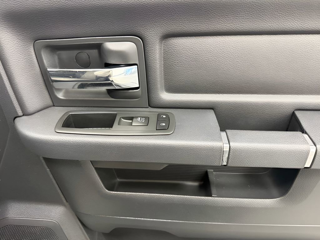 Used 2012 RAM 1500 Express image 13