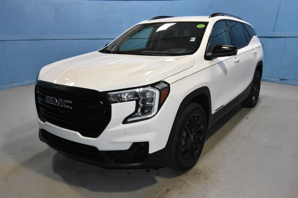 Used 2024 GMC Terrain SLT w/ Tech Package AWD/4WD image 26
