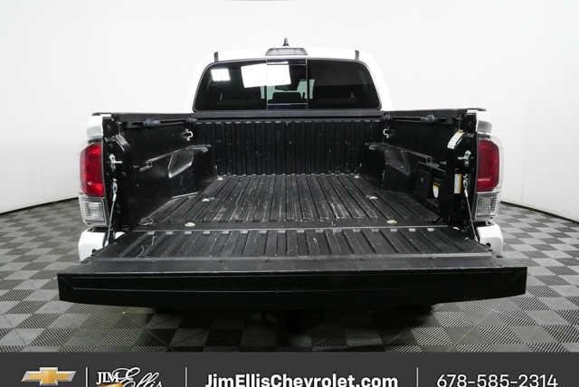 Used 2022 Toyota Tacoma TRD Sport w/ Technology Package AWD/4WD image 24